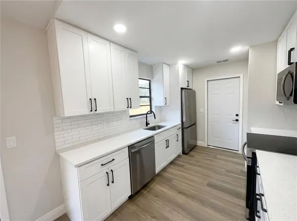 $330,000 | 4864 Lake Shore Drive, St. Cloud, FL 34772