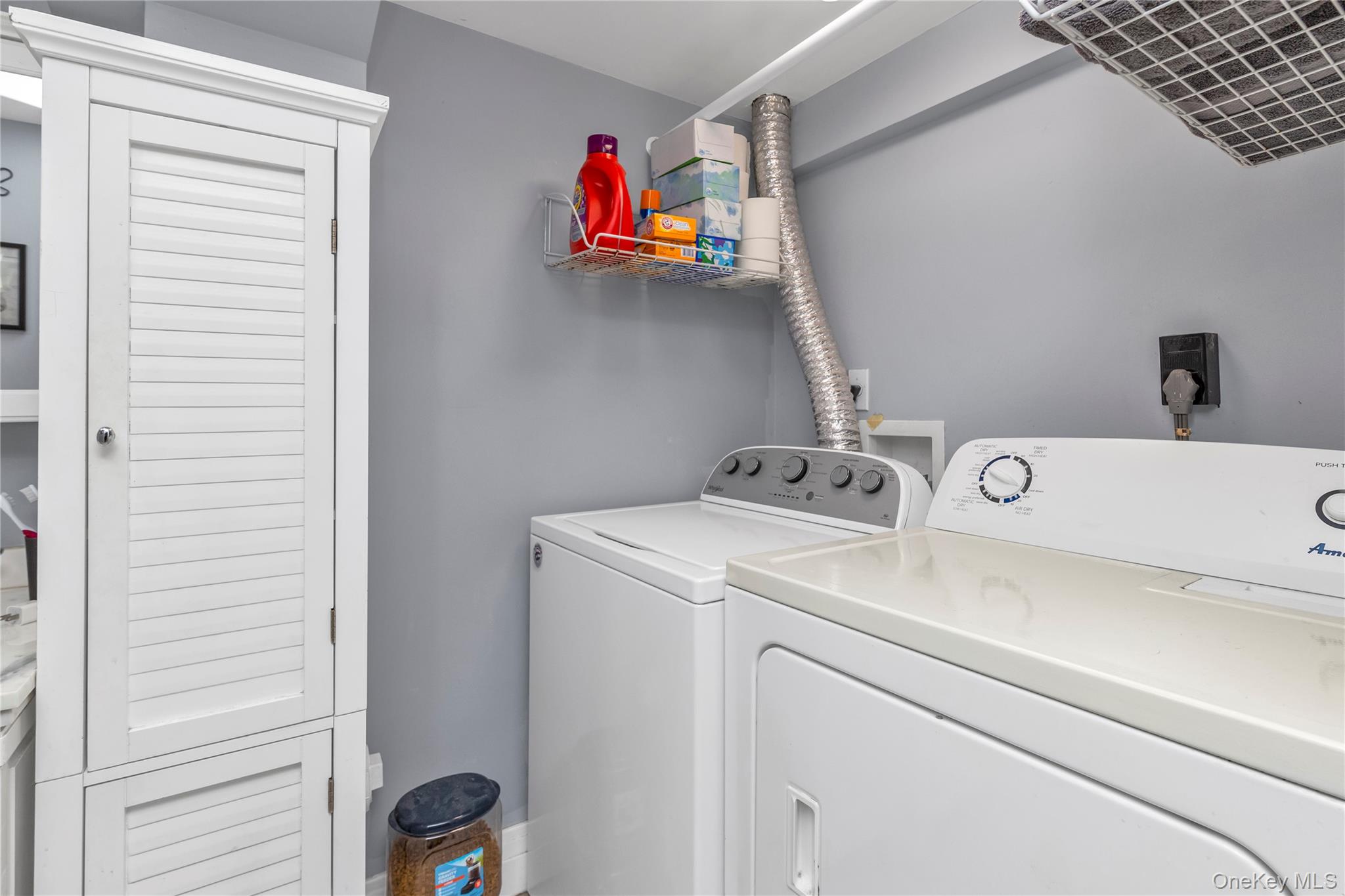 867 Preston Road East Meadow, NY 11554 - Photo 17 of 20