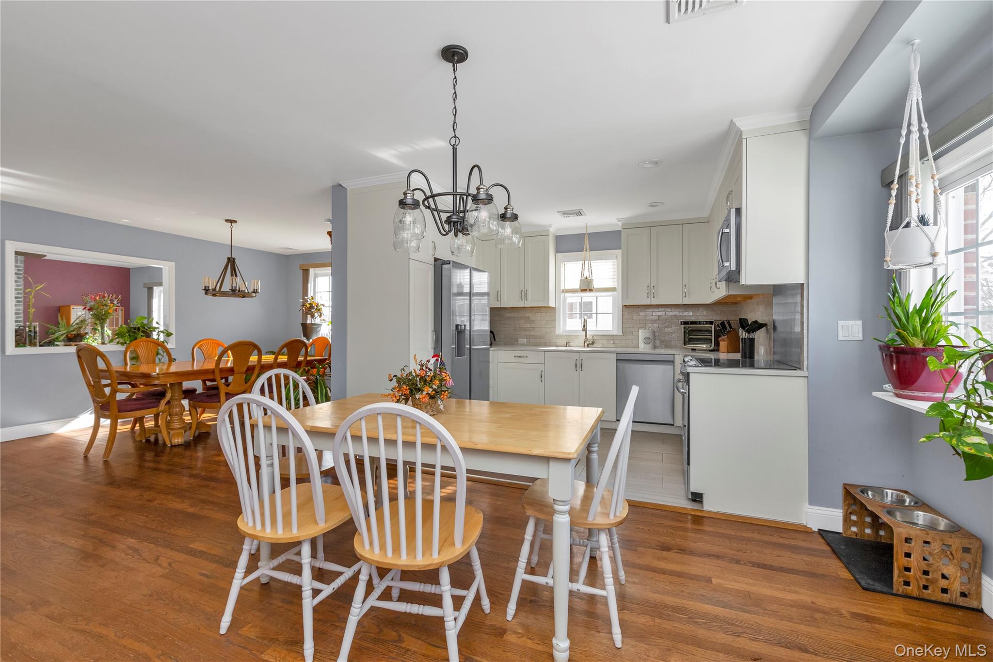 867 Preston Road East Meadow, NY 11554 - Photo 8 of 20