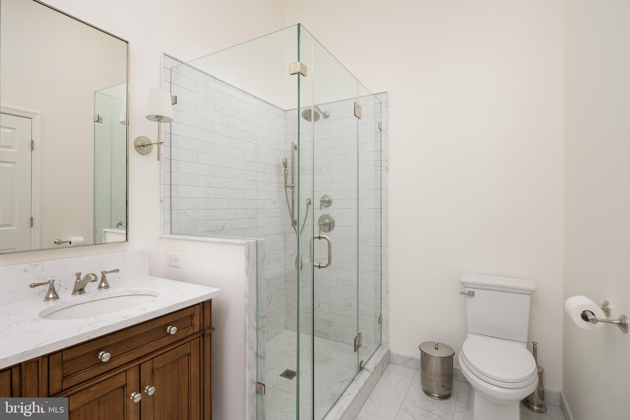6611 Dunwich Way Alexandria, VA 22315 - Photo 23 of 40
