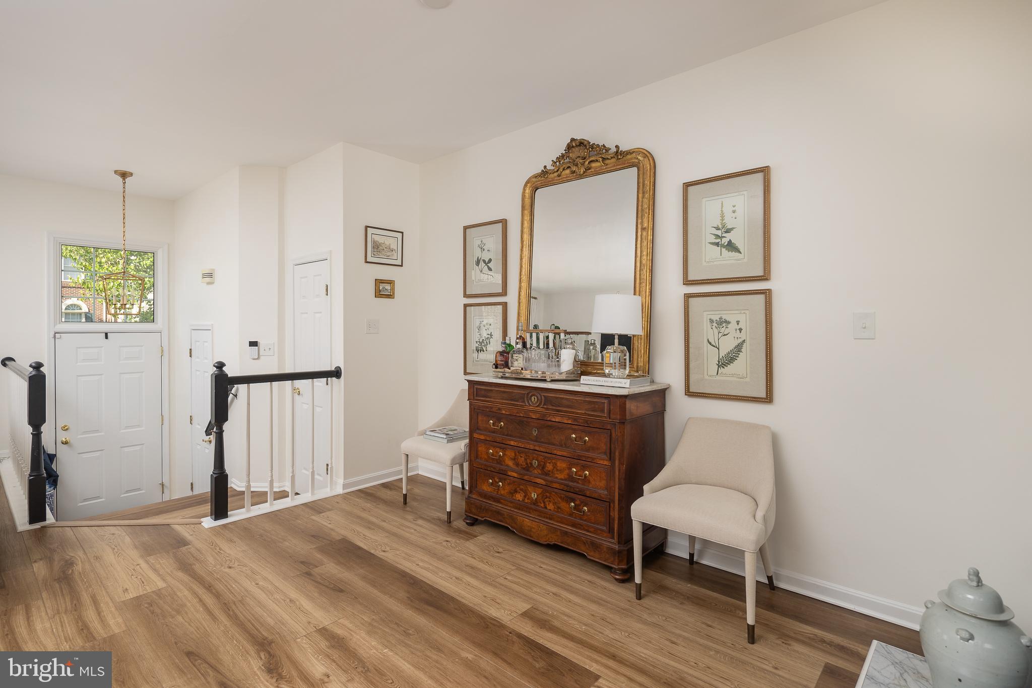 6611 Dunwich Way Alexandria, VA 22315 - Photo 6 of 40