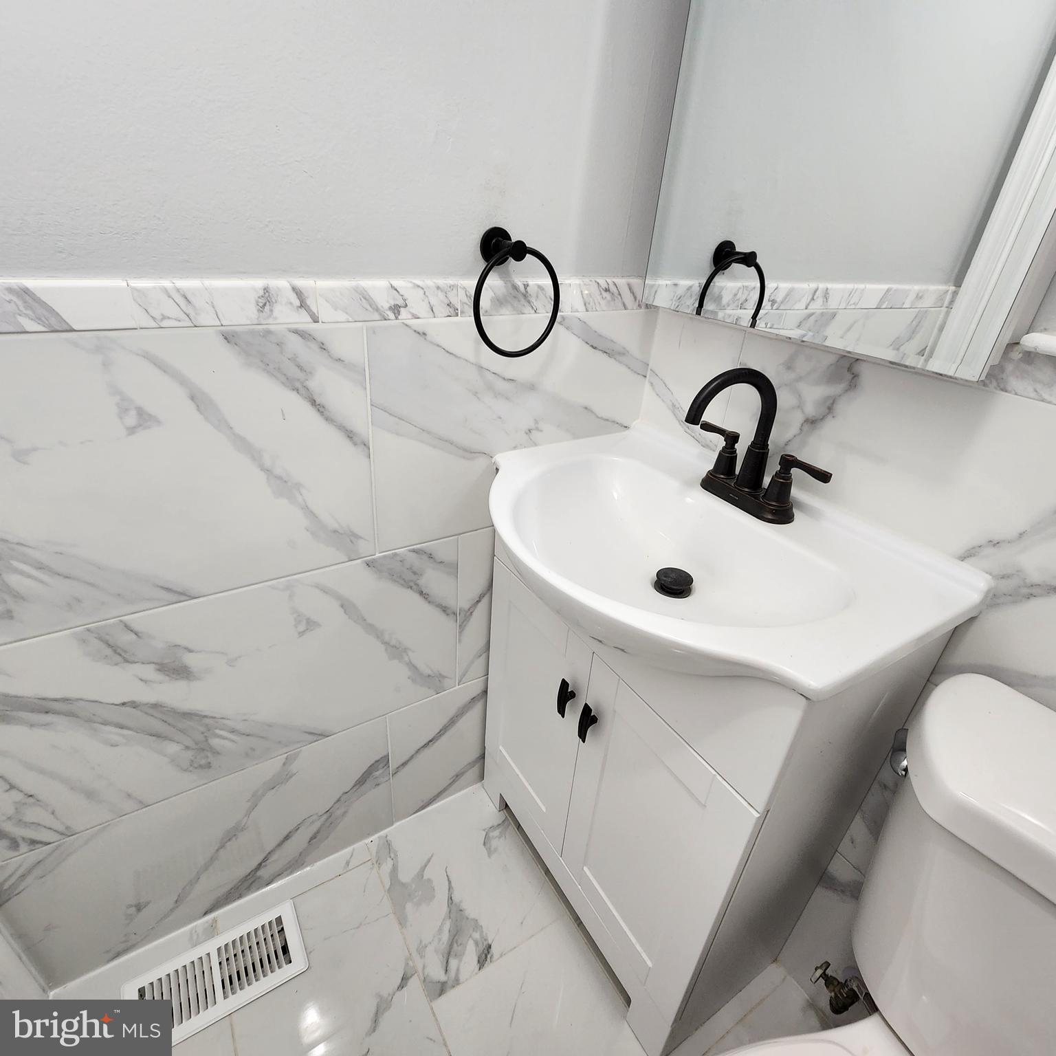 7 Evans Lane Cherry Hill, NJ 08003 - Photo 13 of 31