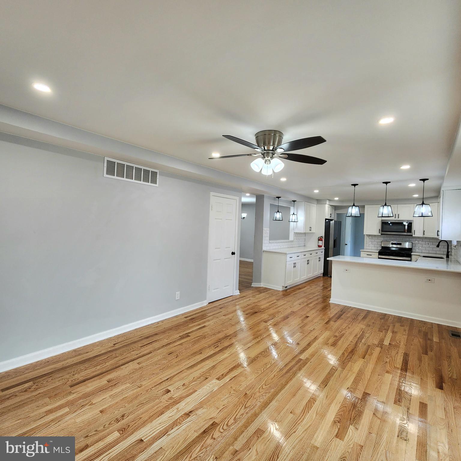 7 Evans Lane Cherry Hill, NJ 08003 - Photo 8 of 31