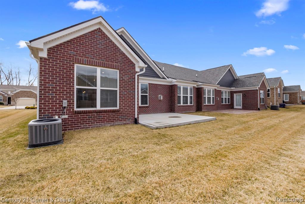 48756 Rockview Road Novi, MI 48374 - Photo 28 of 35