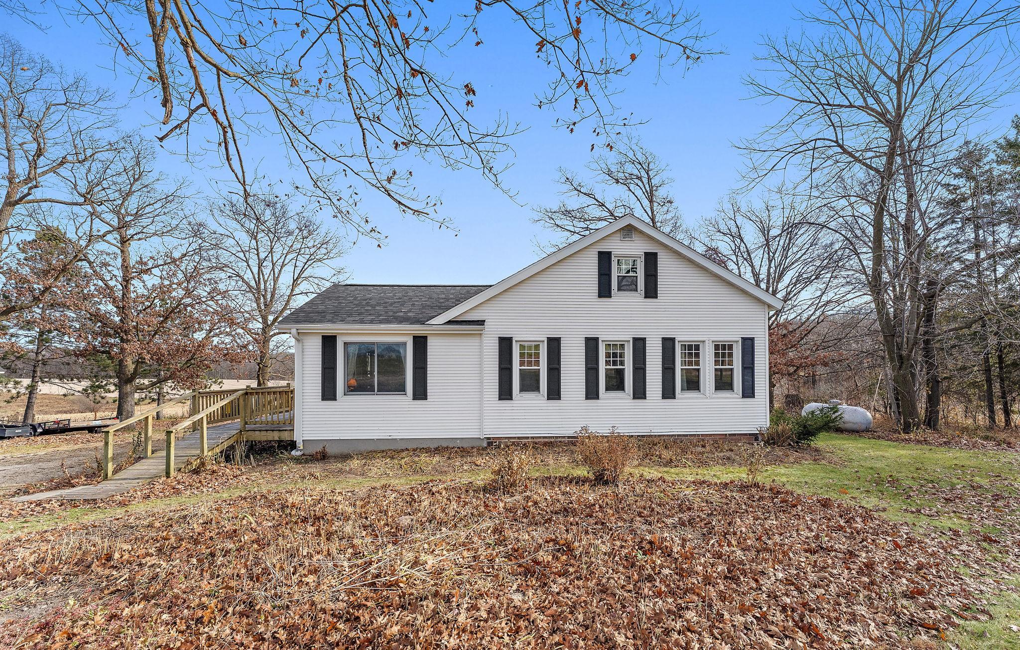 253 320th Street Wilson, WI 54027 - Photo 4 of 60