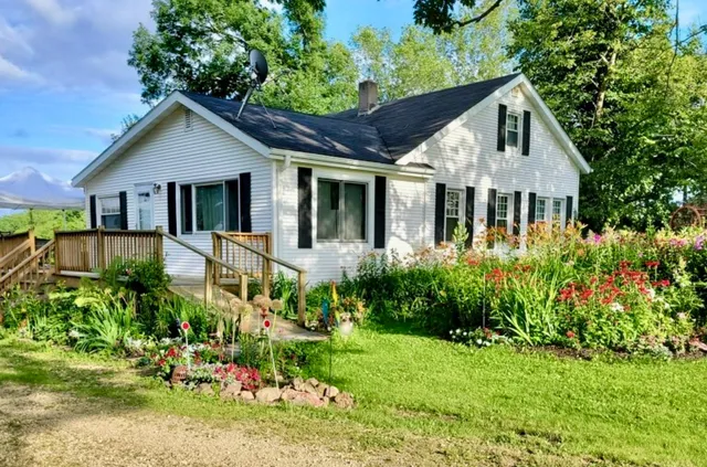 $399,900 | 253 320th Street, Wilson, WI 54027