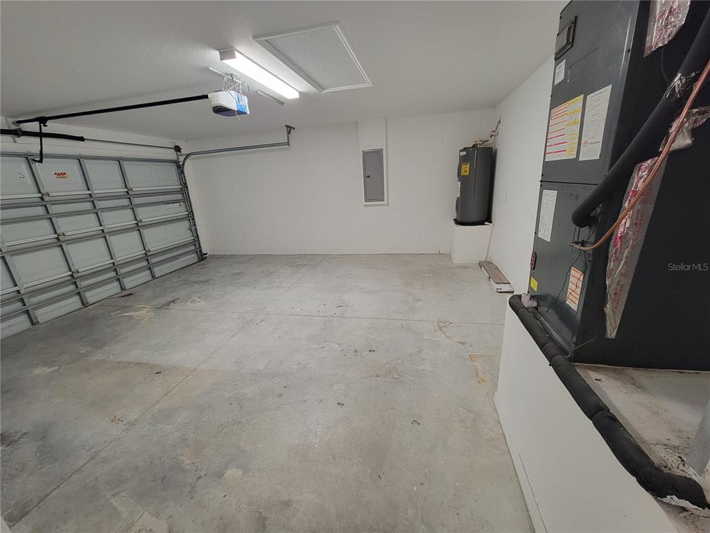 7009 Hemlock Road Ocala, FL 34472 - Photo 10 of 10 a view of a garage