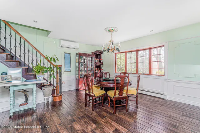 $1,164,999 | 714 Annadale Road | Annadale