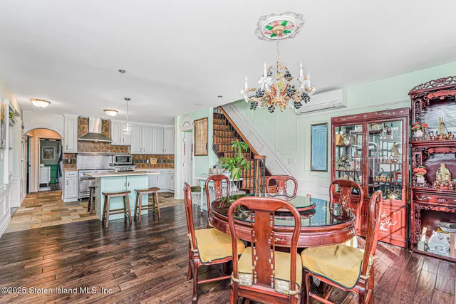 $1,164,999 | 714 Annadale Road | Annadale