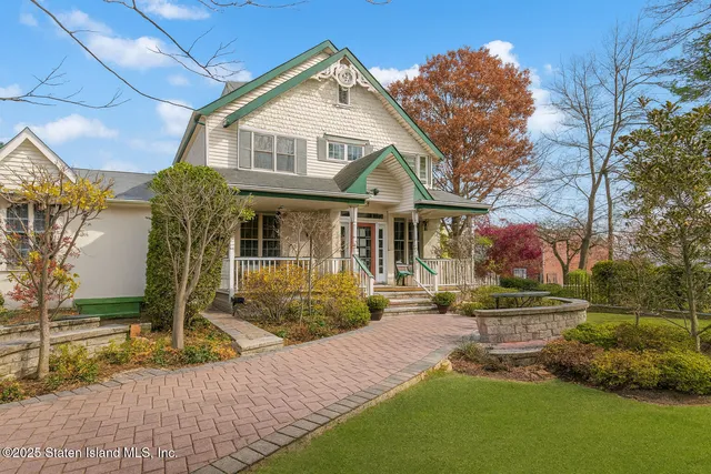 $1,164,999 | 714 Annadale Road | Annadale