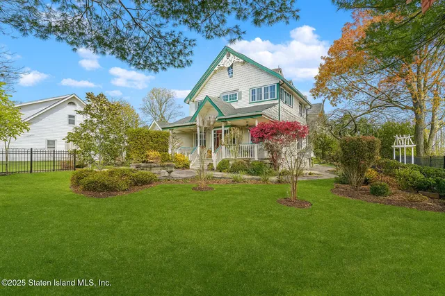 $1,164,999 | 714 Annadale Road | Annadale