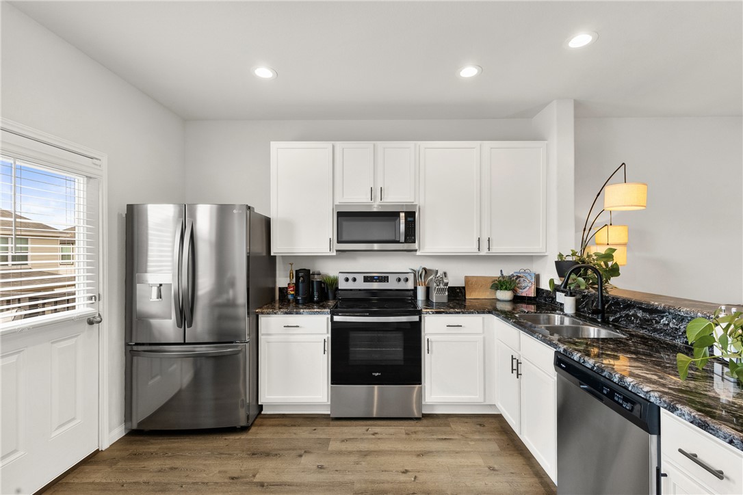 976 Rice Drive Bryan, TX 77803 - Photo 8 of 34