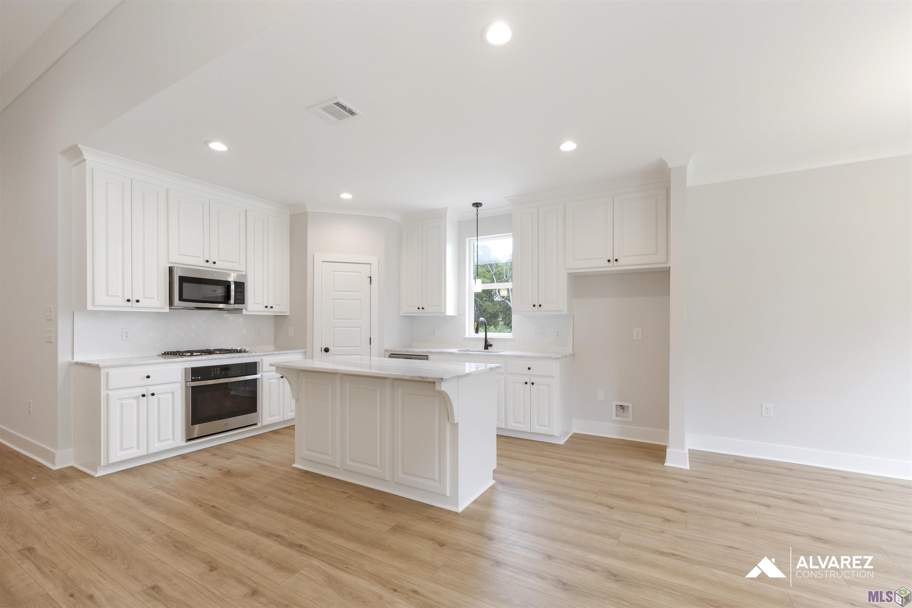 6819 Garden Hill Drive Baton Rouge, LA 70817 - Photo 5 of 21