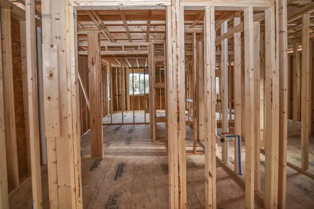 $525,000 | 5 Ridge Road, Newton, NH 03858