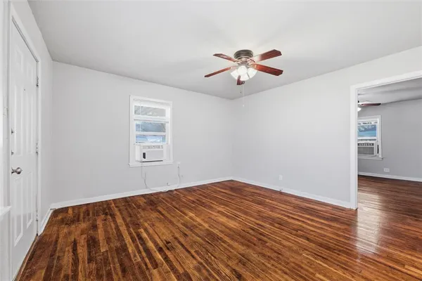 $1,250 | 108 Poplar Street, Waxahachie, TX 75165