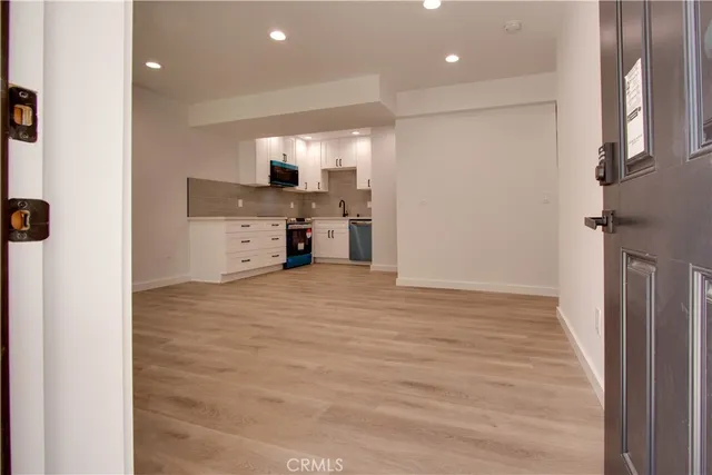 $2,600 | 226 North Citrus Avenue, Unit E, Vista, CA 92084