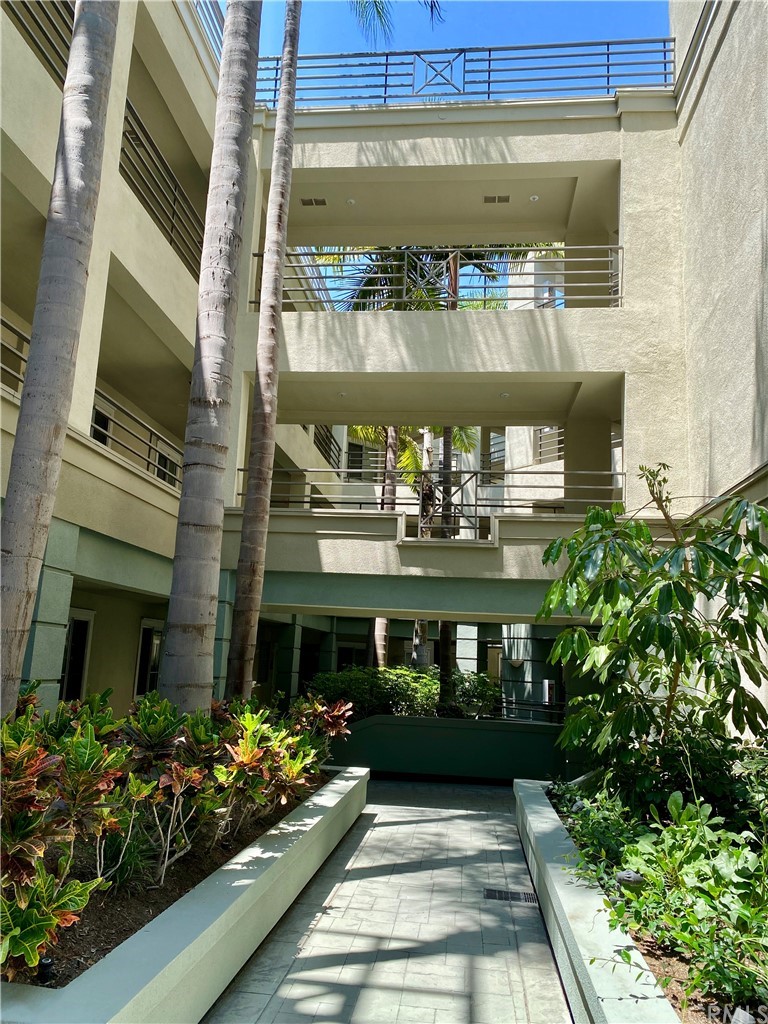 2233 Martin, Unit 108 Irvine, CA 92612 - Photo 30 of 30 Lovely well maintained Common Grounds