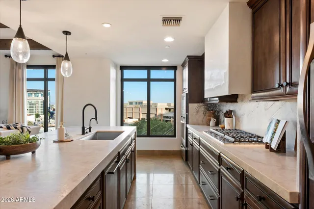 $10,000 | 7181 East Camelback Road, Unit 506, Scottsdale, AZ 85251