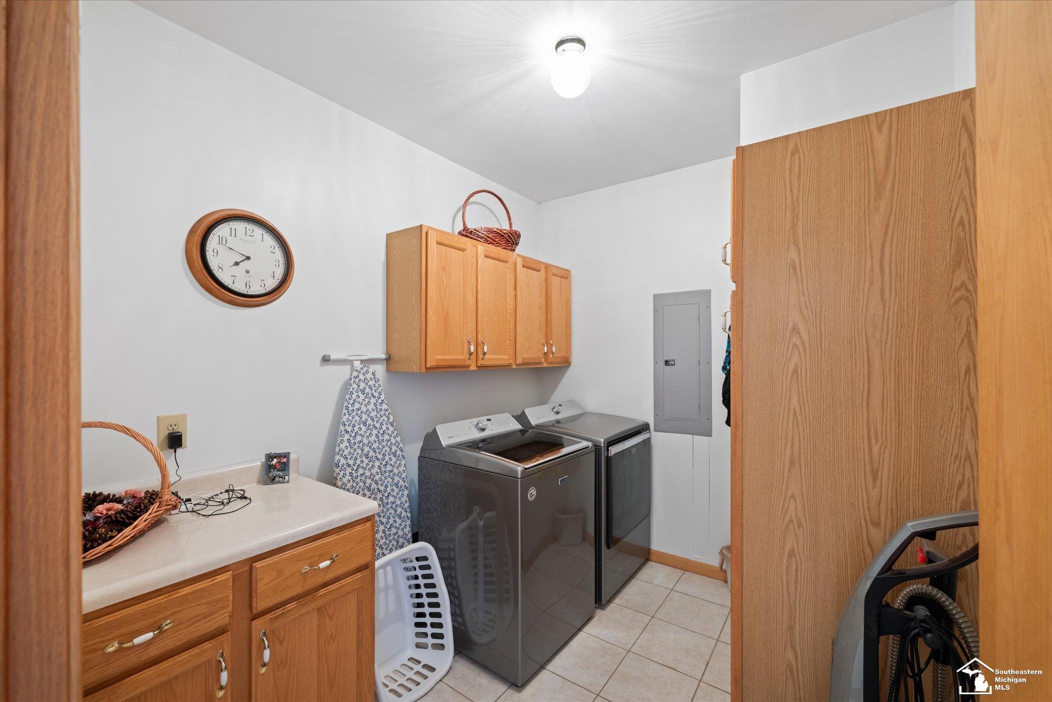 14481 Dixon Road Dundee, MI 48131 - Photo 11 of 44 50181950-ea540cac-5e6f-4637-be36-b88ef8377a1c.JPG