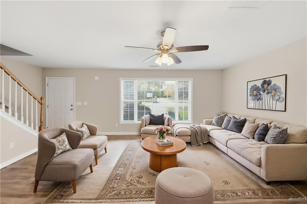 560 Manning Road Southwest Marietta, GA 30064 - Photo 4 of 32