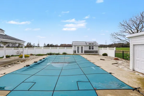 $475,000 | 2087 Croswell Avenue, Fremont, MI 49412