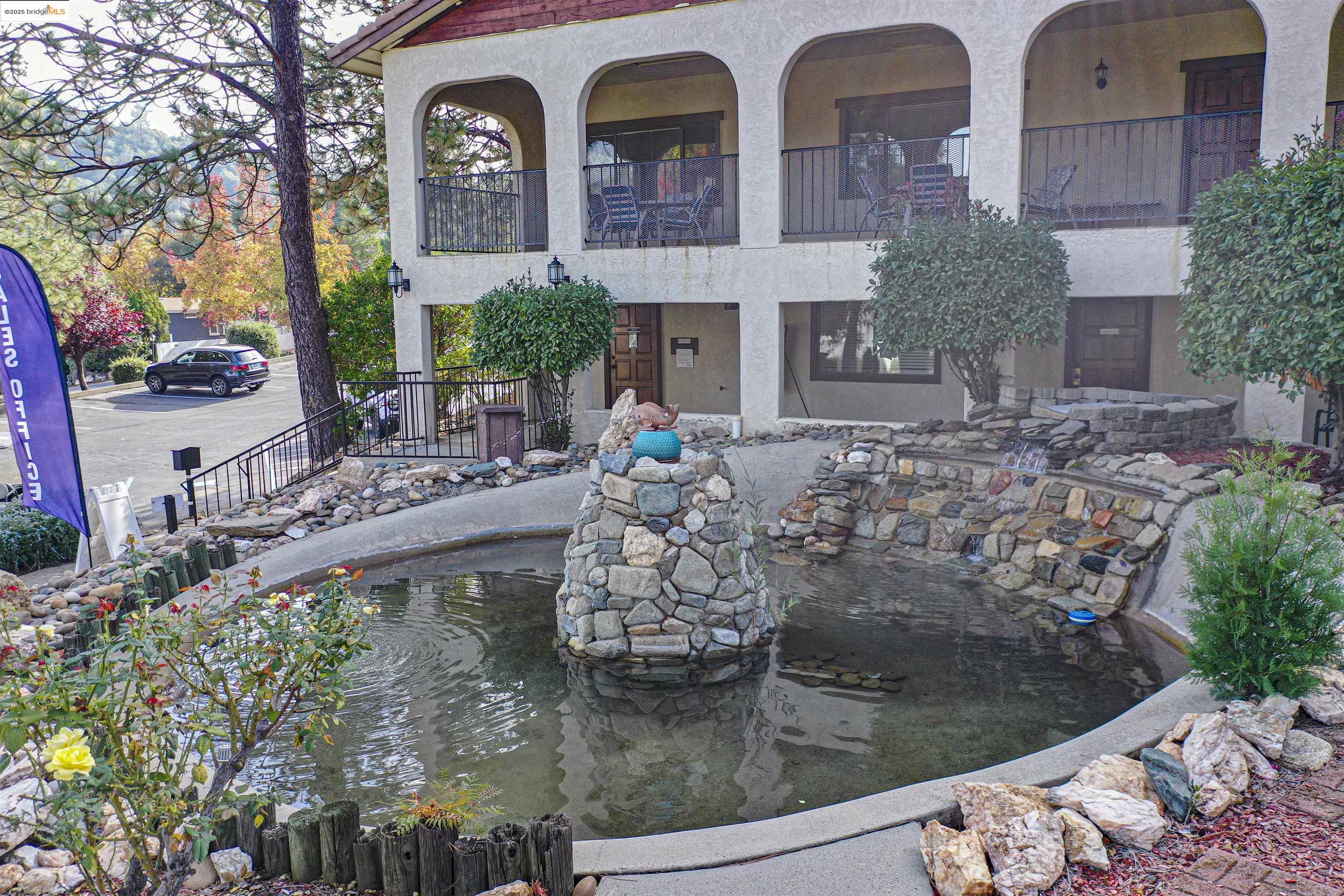 18717 Mill Villa Road, Unit 156 Jamestown, CA 95327 - Photo 30 of 40 Patio / terrace featuring a garden pond