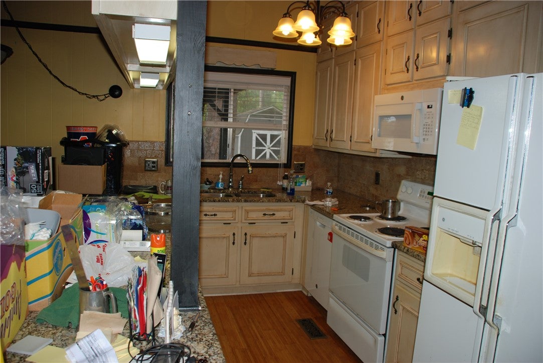 15946 Pace's Point Road Dadeville, AL 36853 - Photo 23 of 33 Kitchen