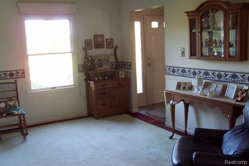 20950 Armada Ridge Road Armada, MI 48005 - Photo 7 of 24 100_8155 (800x533).jpg