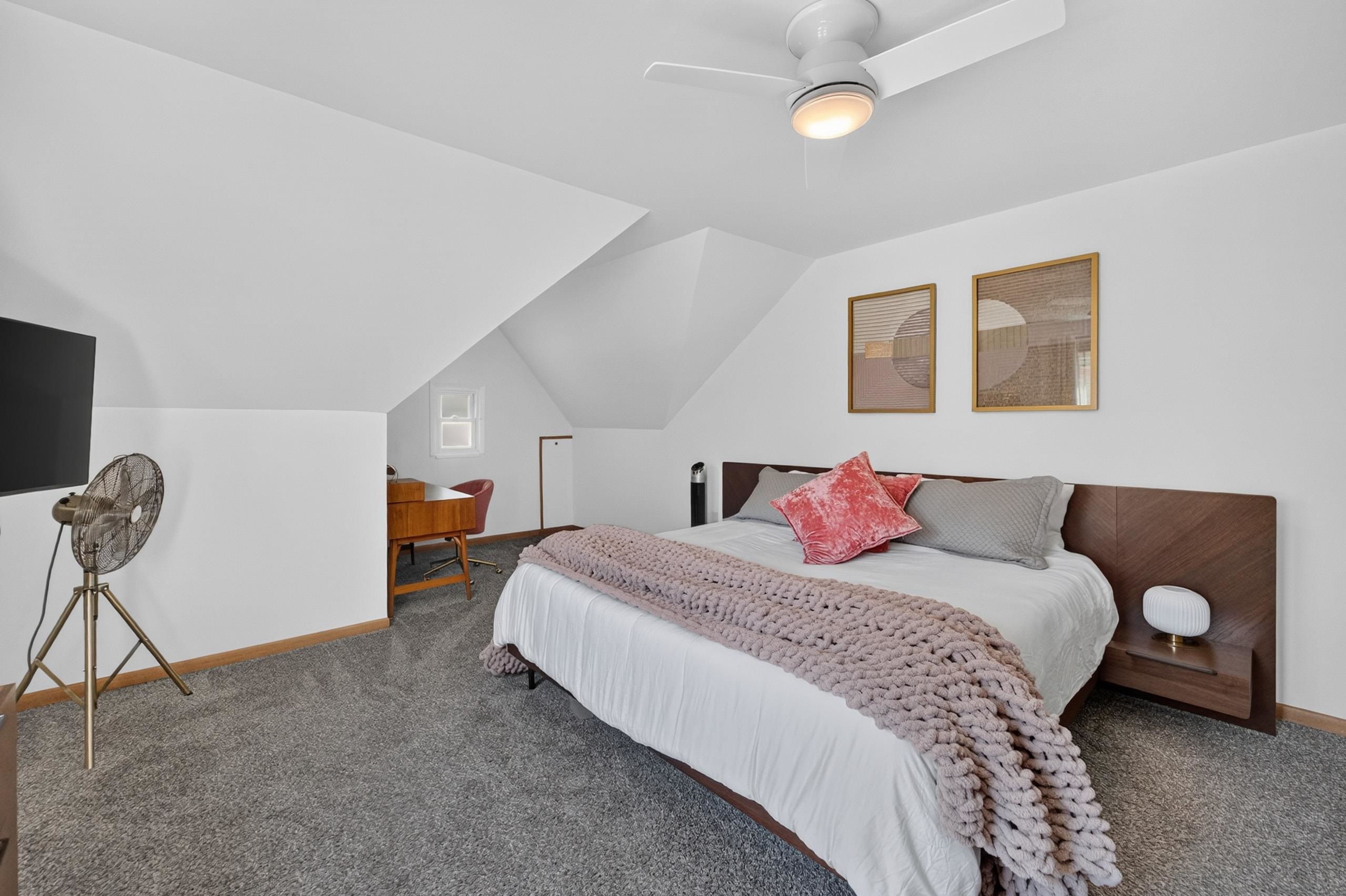 2626 Chamberlain Avenue Madison, WI 53705 - Photo 20 of 36