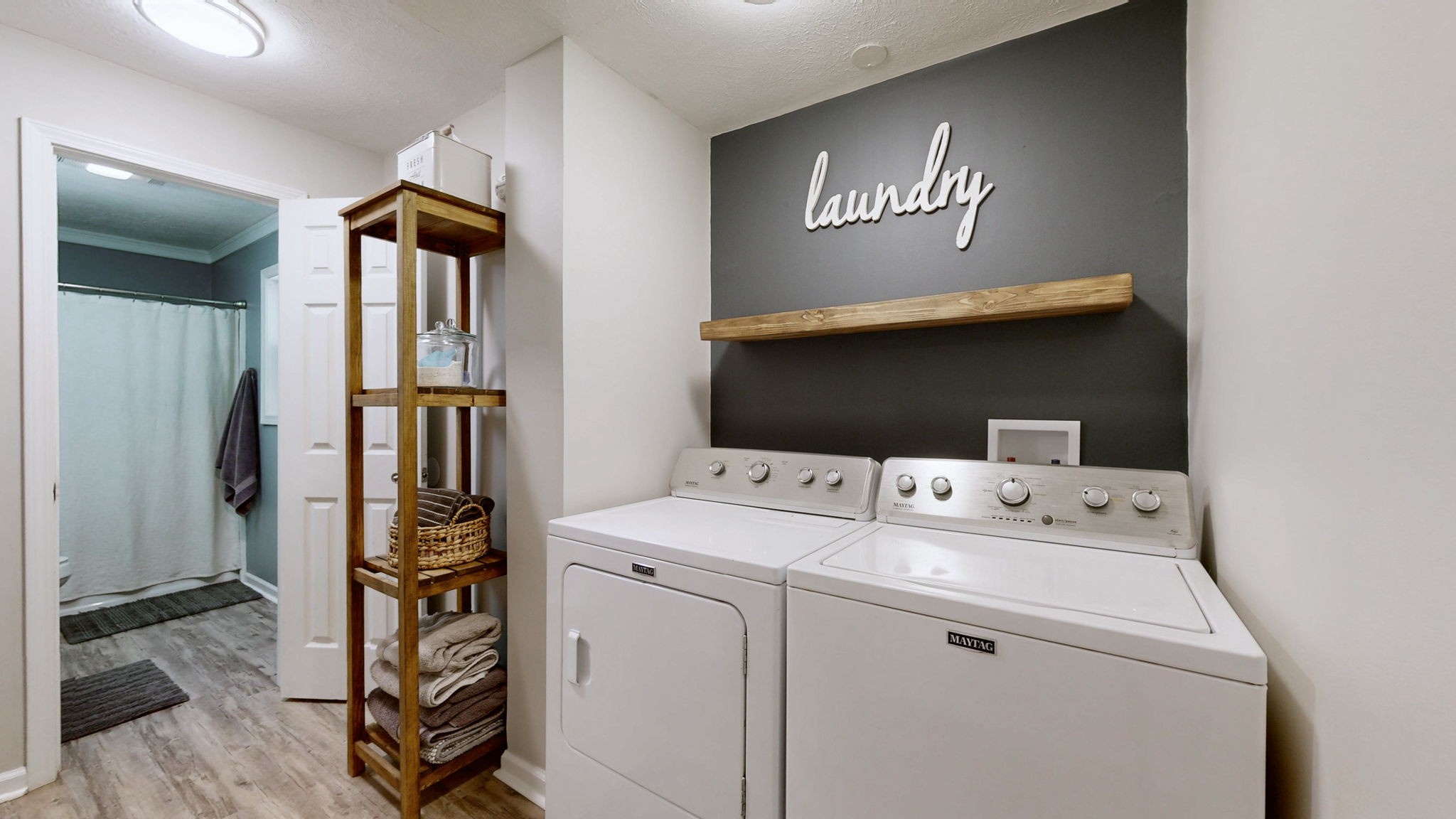 904 West Market Street Decherd, TN 37324 - Photo 9 of 26 a utility room with dryer and washer