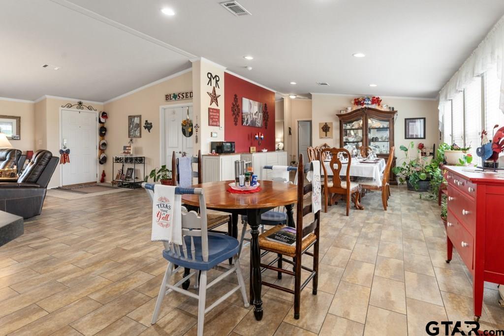 12350 County Road 2911 Eustace, TX 75124 - Photo 14 of 43 a view of a dining room with furniture