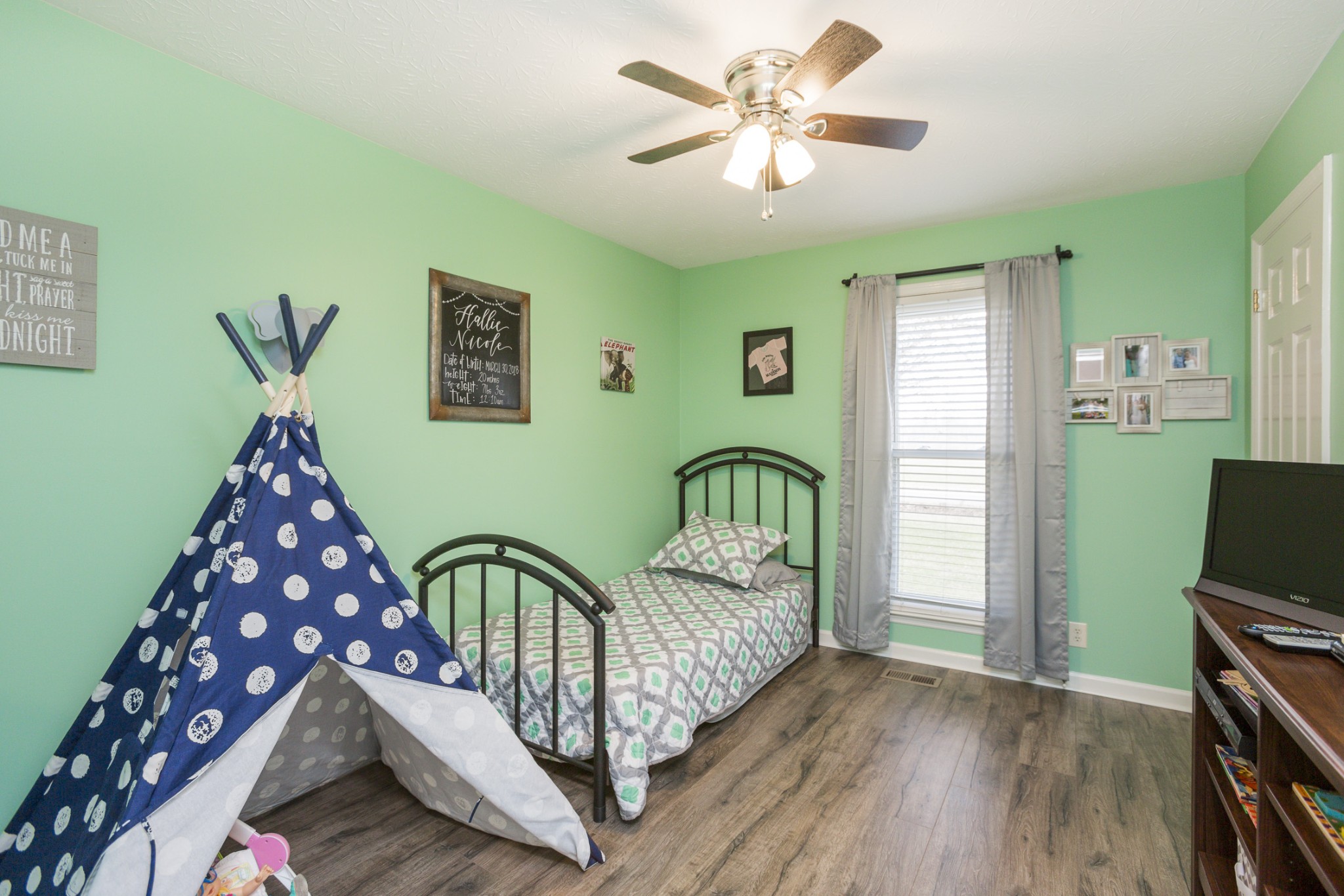 6045 Ebenezer Road Greenbrier, TN 37073 - Photo 20 of 30 a view of a hardwood floor