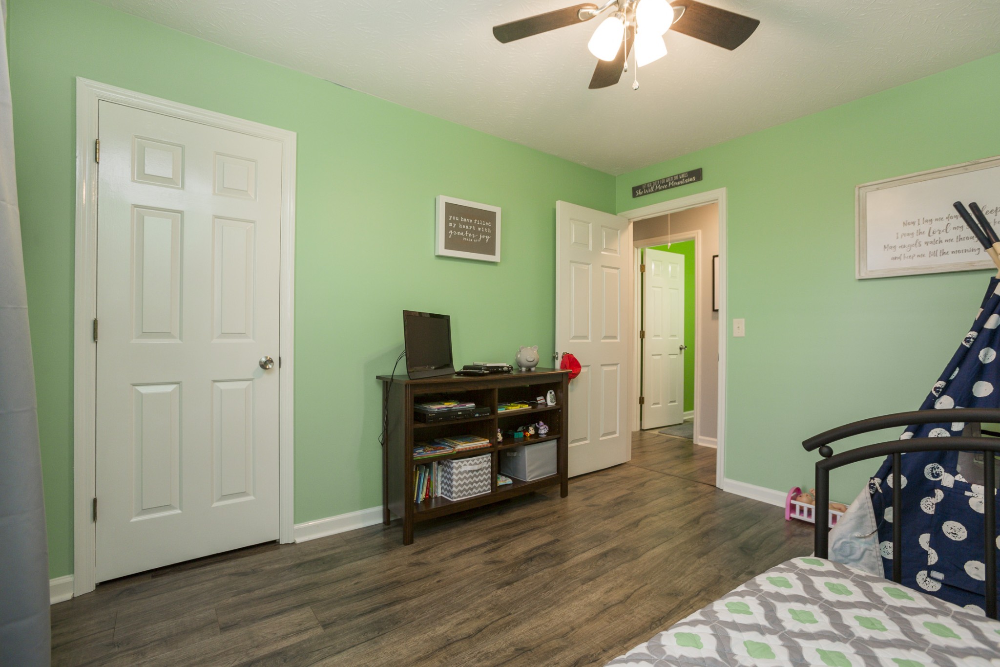 6045 Ebenezer Road Greenbrier, TN 37073 - Photo 21 of 30 a view of a livingroom with furniture