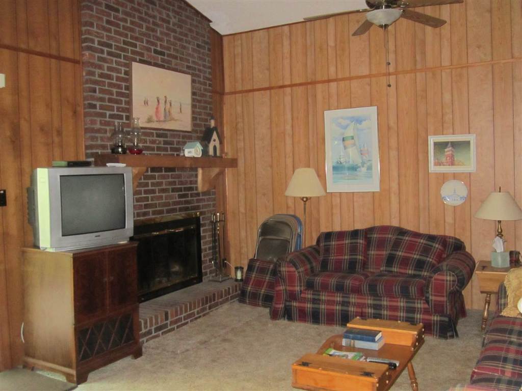 219 Collins Road Lavonia, GA 30553 - Photo 3 of 20 Gallery Image 3
