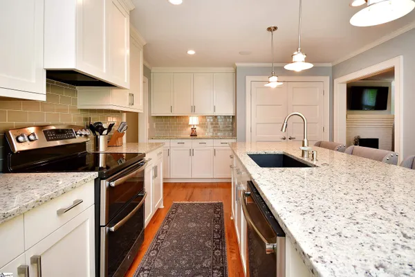 $3,200 | 108 Hillcrest Circle, Greenville, SC 29609