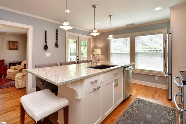 $3,200 | 108 Hillcrest Circle, Greenville, SC 29609