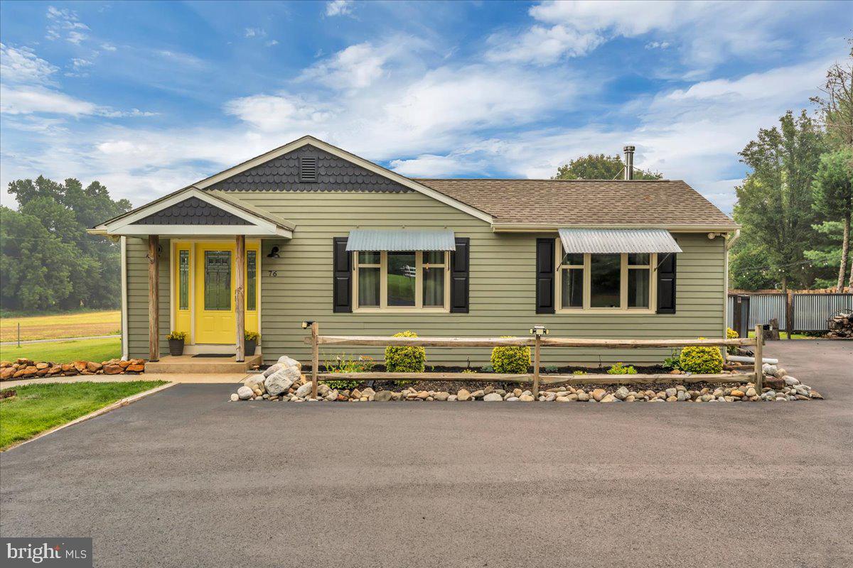 76 East Tomlin Station Road Mickleton, NJ 08056 - Photo 1 of 37
