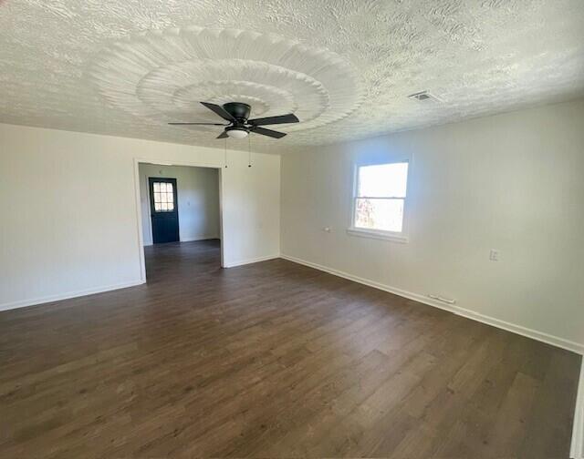 772 Sandy Ridge Road Campton, KY 41301 - Photo 5 of 21 Living Room