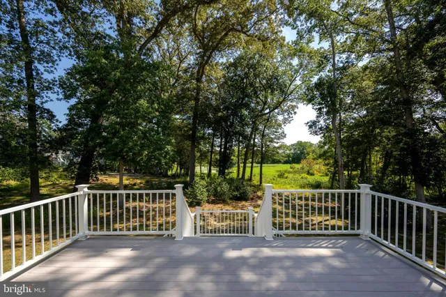 $925,000 | 154 West Shore Drive, Milton, DE 19968