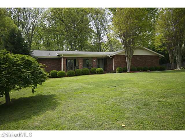1610 Bright Leaf Road Pfafftown, NC 27040 - Photo 2 of 16 Exterior Front.