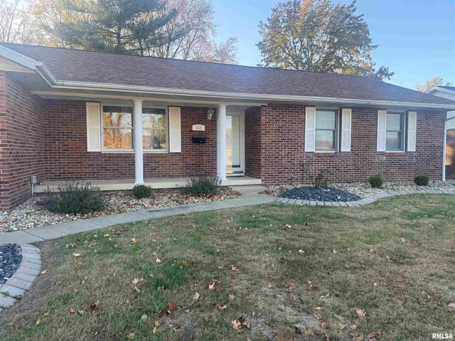 $219,000 | 602 Osage Drive, Centralia, IL 62801
