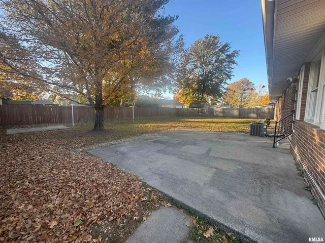 $219,000 | 602 Osage Drive, Centralia, IL 62801