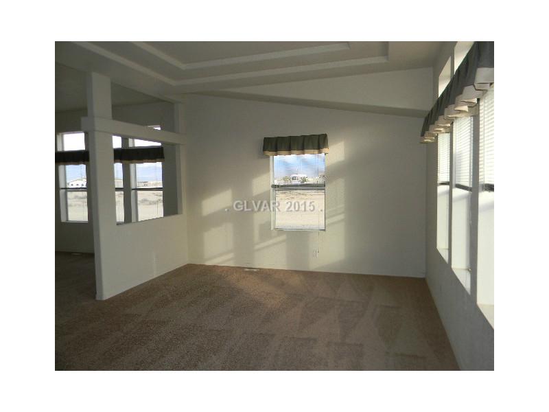 4980 Retread Road Pahrump, NV 89048 - Photo 3 of 20 Living Room.