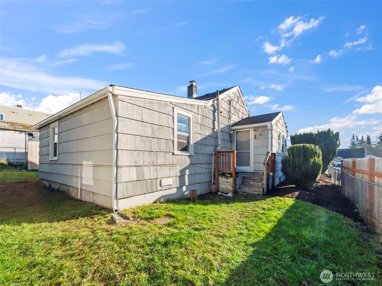 1022 Sheridan Road Bremerton, WA 98310 - Photo 22 of 28