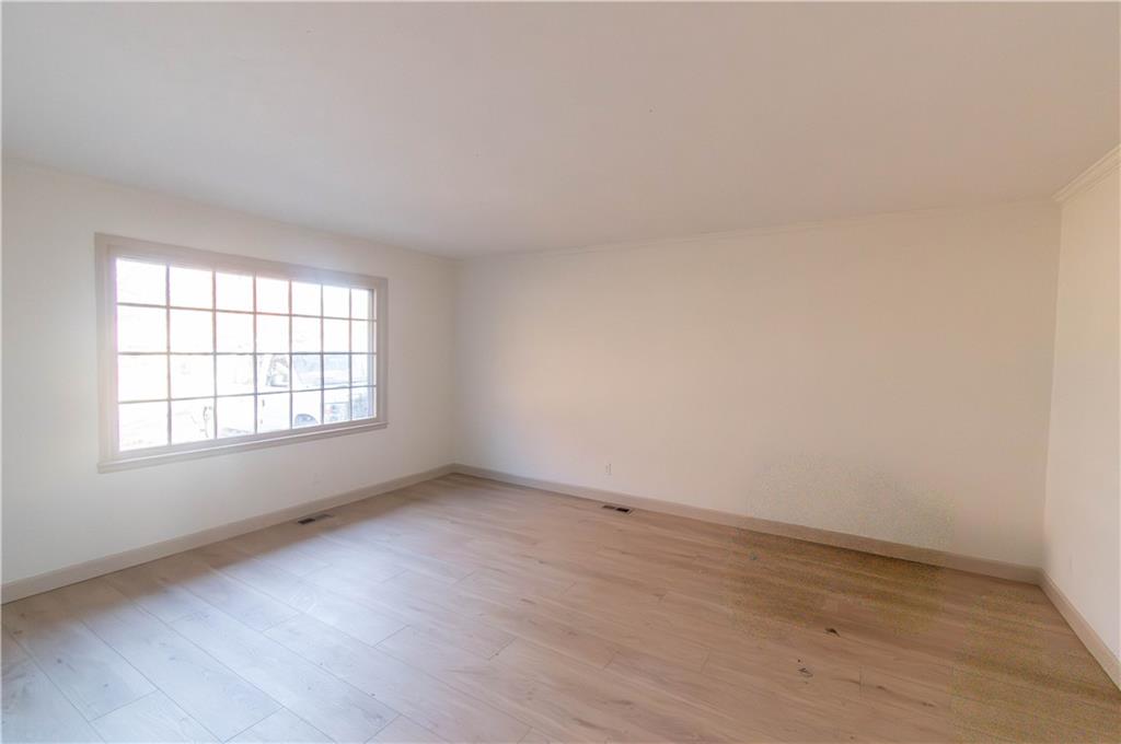 3415 Trail Road Lawrence, KS 66049 - Photo 3 of 21