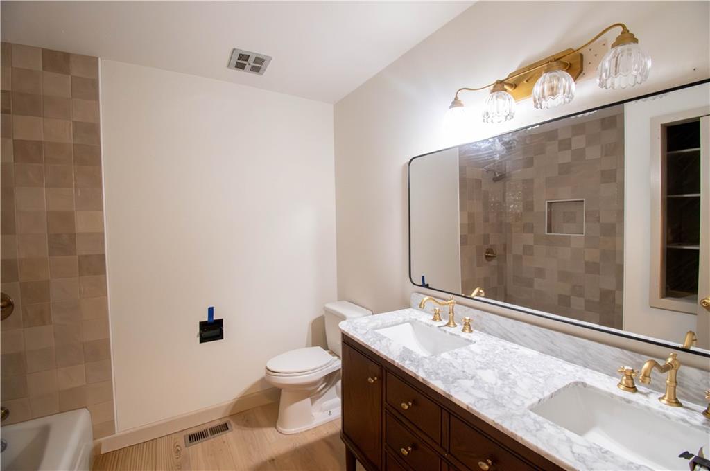 3415 Trail Road Lawrence, KS 66049 - Photo 10 of 21