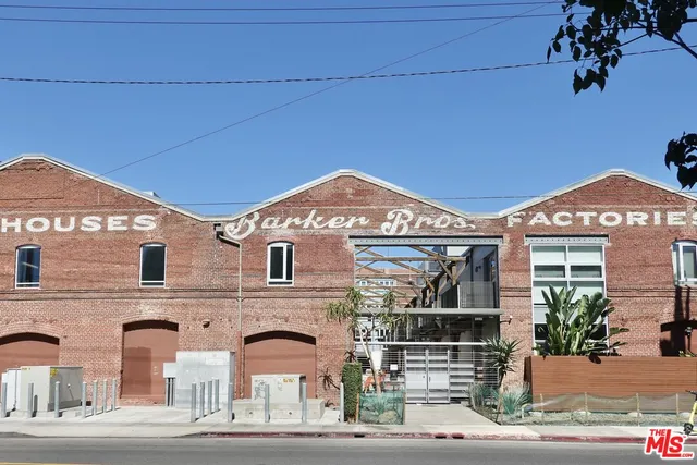$3,300 | 527 Molino Street, Unit 307, Los Angeles, CA 90013