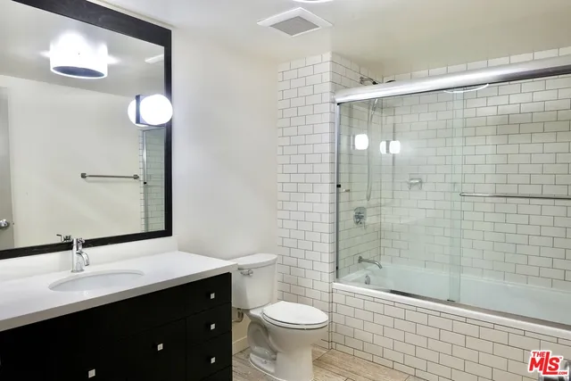 $3,300 | 527 Molino Street, Unit 307, Los Angeles, CA 90013