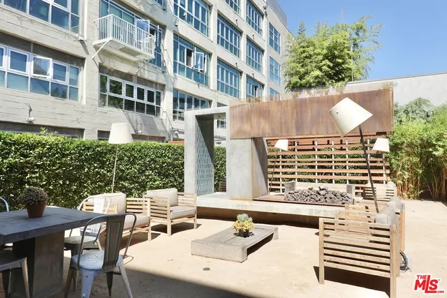 $3,300 | 527 Molino Street, Unit 307, Los Angeles, CA 90013