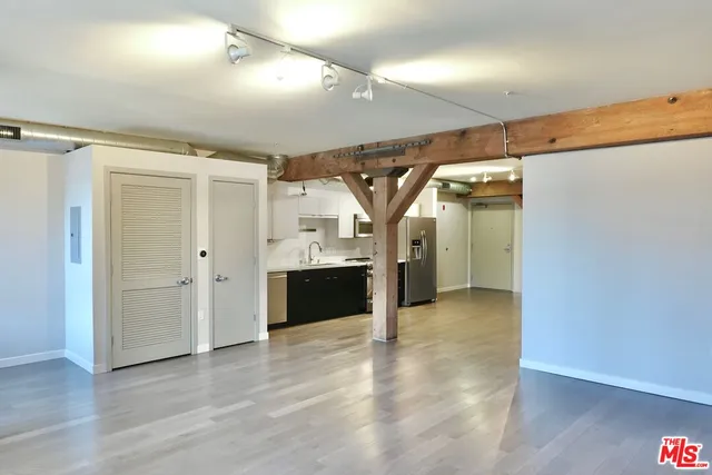 $3,300 | 527 Molino Street, Unit 307, Los Angeles, CA 90013